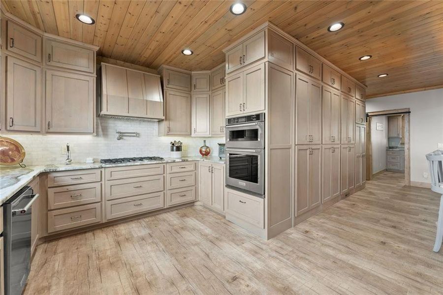 Furnished interior view inside a new home in , Cleveland (Image 16).