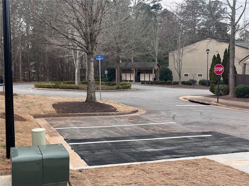 Community amenities in Governors Parc, Kennesaw (Image 28).