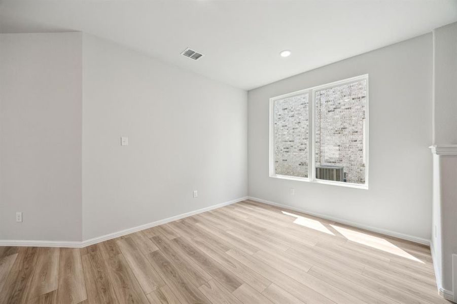 Spacious, unfurnished interior of a new home in AnaCapri, Anna (Image 18). Spacious, unfurnished interior of a new home in AnaCapri, Anna (Image 18).