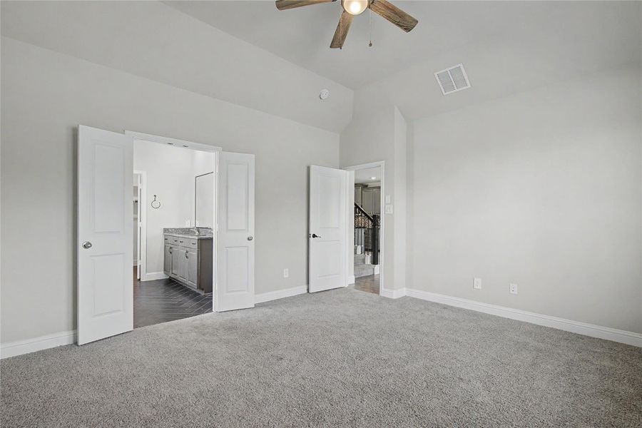Spacious, unfurnished interior of a new home in , Tomball (Image 23). Spacious, unfurnished interior of a new home in , Tomball (Image 23).