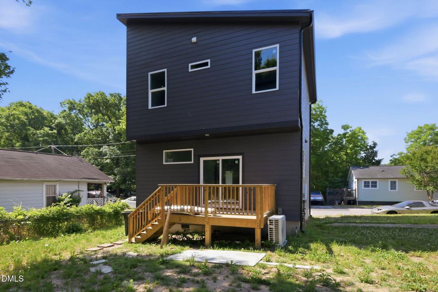 12-web-or-mls-P1127721 12-web-or-mls-P1127721