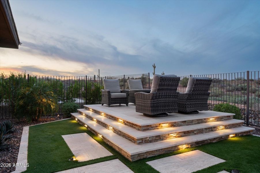 Elevated Firepit Seating