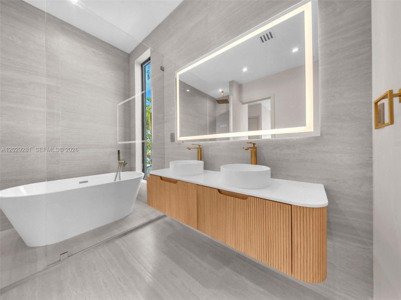 Furnished interior view inside a new home in , Hollywood (Image 19).