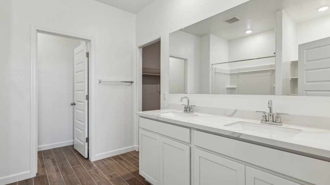 Furnished interior view inside a new home in Quail Ranch, San Tan Valley (Image 7).