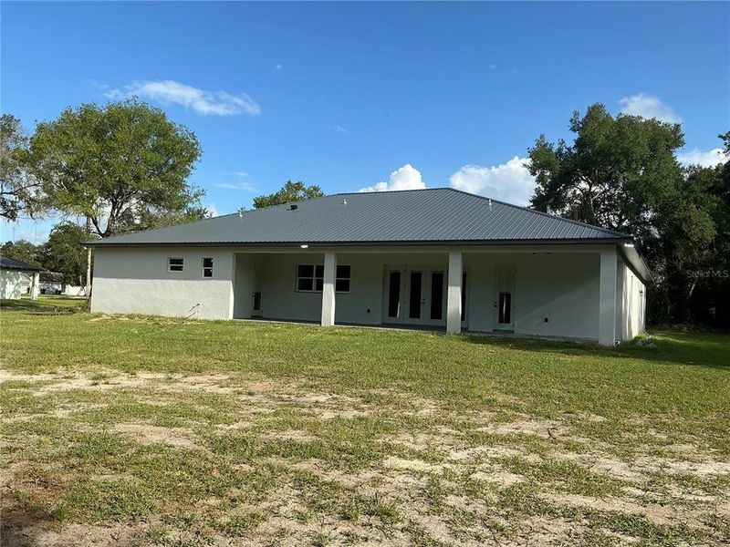 Exterior details and patio area of a home in , Deland (Image 24).