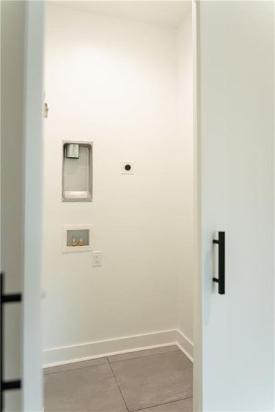 Spacious, unfurnished interior of a new home in , Atlanta (Image 69).