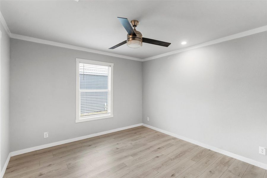Spacious, unfurnished interior of a new home in , Pearland (Image 16).