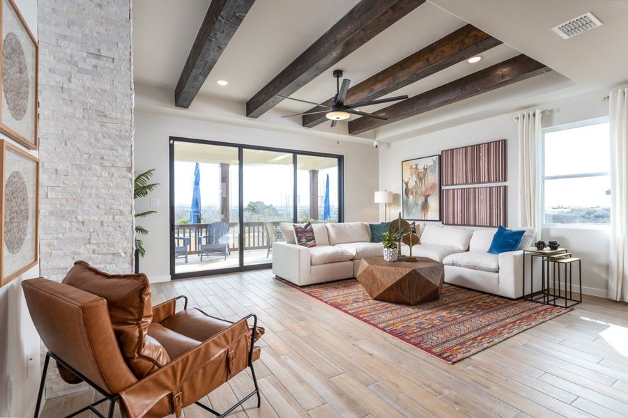 Representative furnished interior of a home built from the Cloudcroft by Hakes Brothers in Hunters Ranch, San Antonio (Image 11).