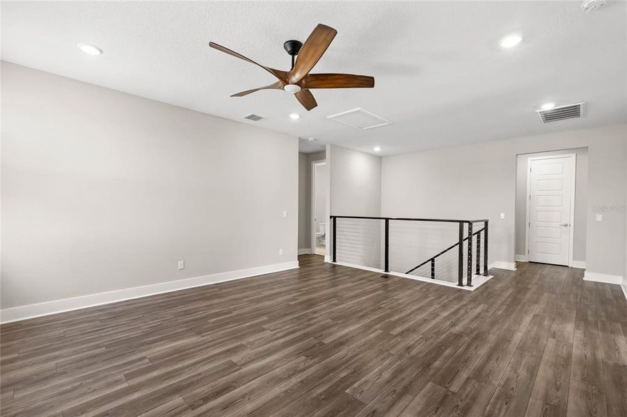 Spacious, unfurnished interior of a new home in , Winter Garden (Image 58).