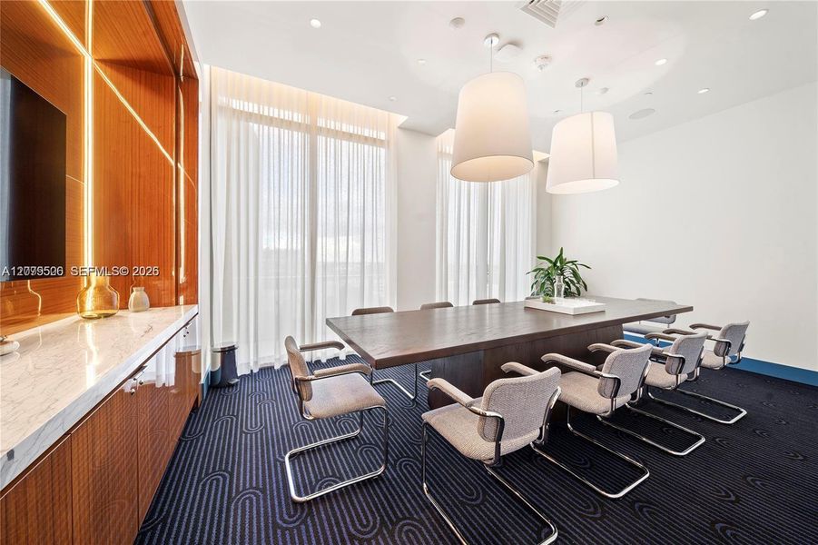 Community amenities in , Miami (Image 33).