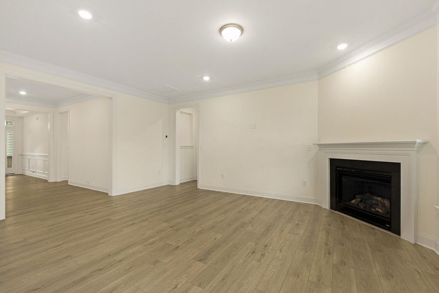 Spacious, unfurnished interior of a new home in Berea Farms, Four Oaks (Image 18).