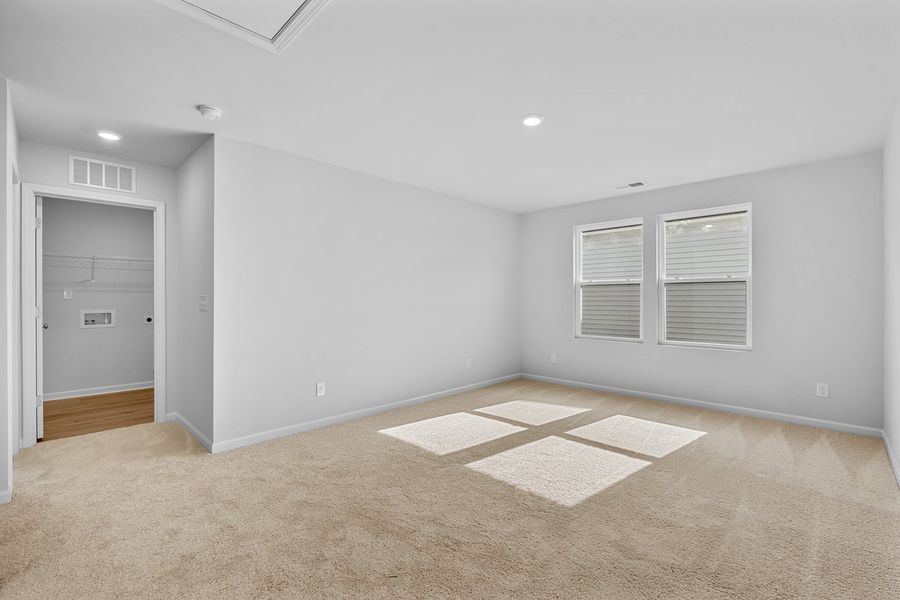 Spacious, unfurnished interior of a new home in Bell West, Kernersville (Image 30).