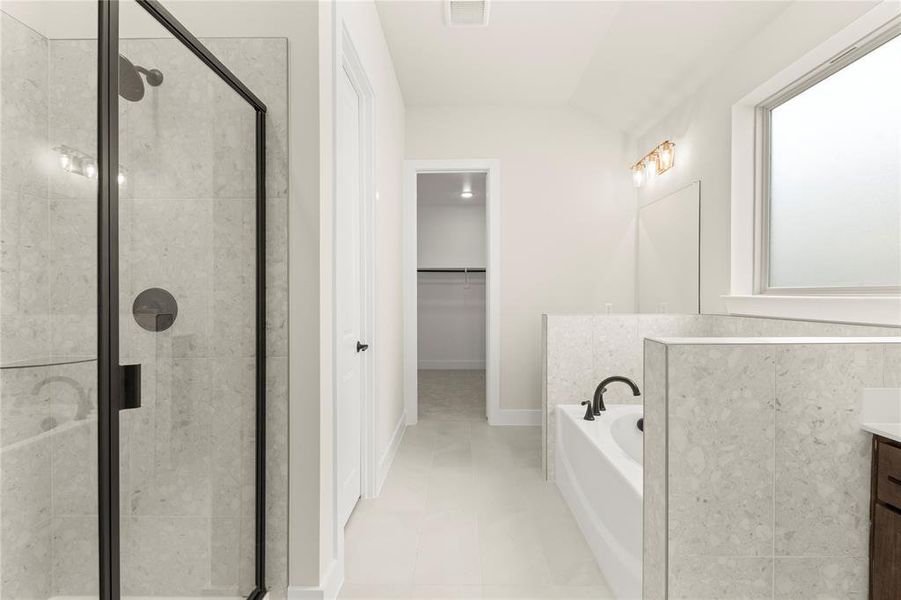 13. 2708 Andorra - Bath 13. 2708 Andorra - Bath