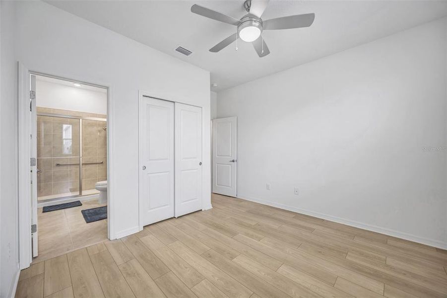Spacious, unfurnished interior of a new home in , Wesley Chapel (Image 42). Spacious, unfurnished interior of a new home in , Wesley Chapel (Image 42).
