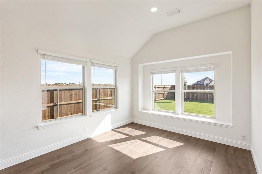 Spacious, unfurnished interior of a new home in Wildflower Ranch 60-65, Fort Worth (Image 27). Spacious, unfurnished interior of a new home in Wildflower Ranch 60-65, Fort Worth (Image 27).