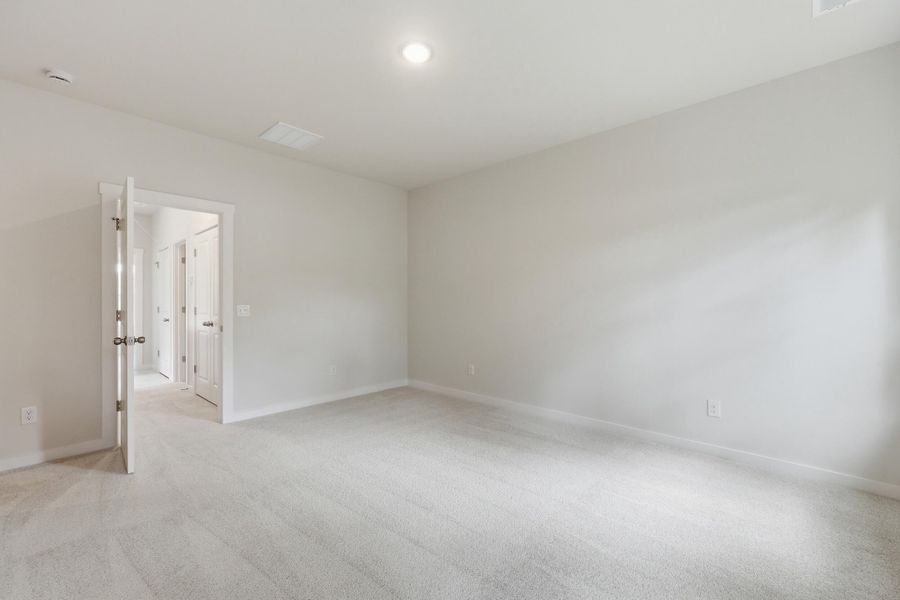 Spacious, unfurnished interior of a new home in Rhetts Cove, Johns Island (Image 22). Spacious, unfurnished interior of a new home in Rhetts Cove, Johns Island (Image 22).