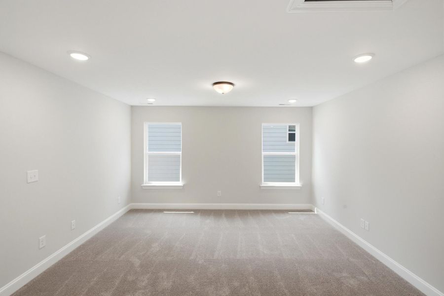 Spacious, unfurnished interior of a new home in Caldwell Forest, Charlotte (Image 28). Spacious, unfurnished interior of a new home in Caldwell Forest, Charlotte (Image 28).