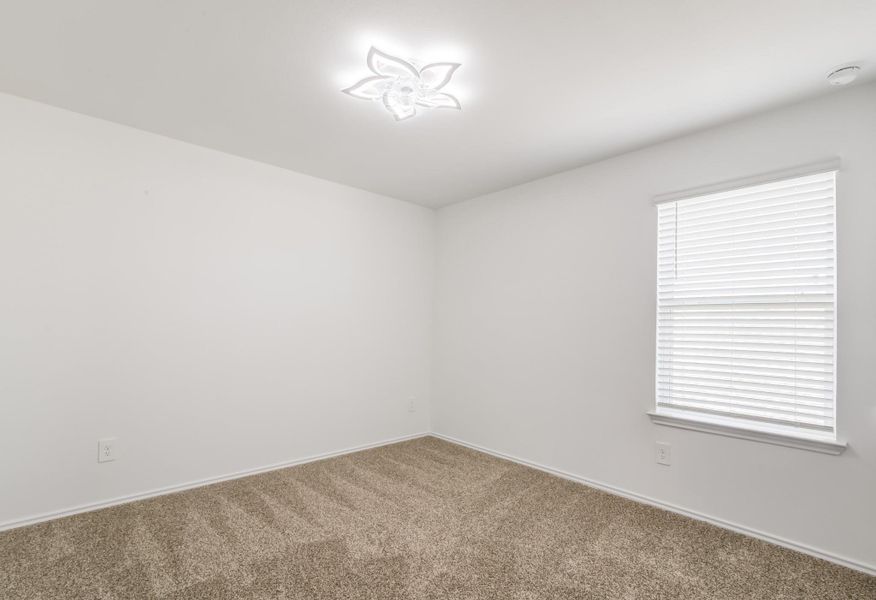 Spacious, unfurnished interior of a new home in River Ranch Meadows, Dayton (Image 33).