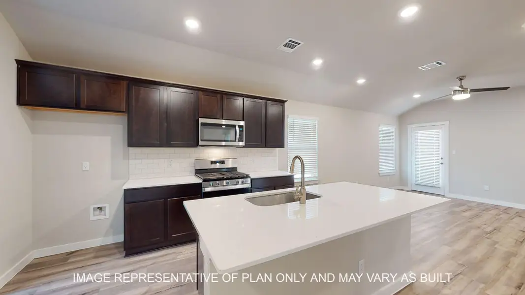 Furnished interior view inside a new home in Turnbo Ranch, Killeen (Image 3).