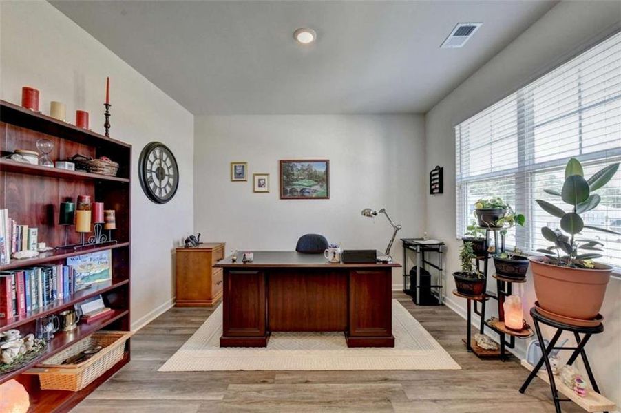 Furnished interior view inside a new home in Twin Lakes, Hoschton (Image 7).