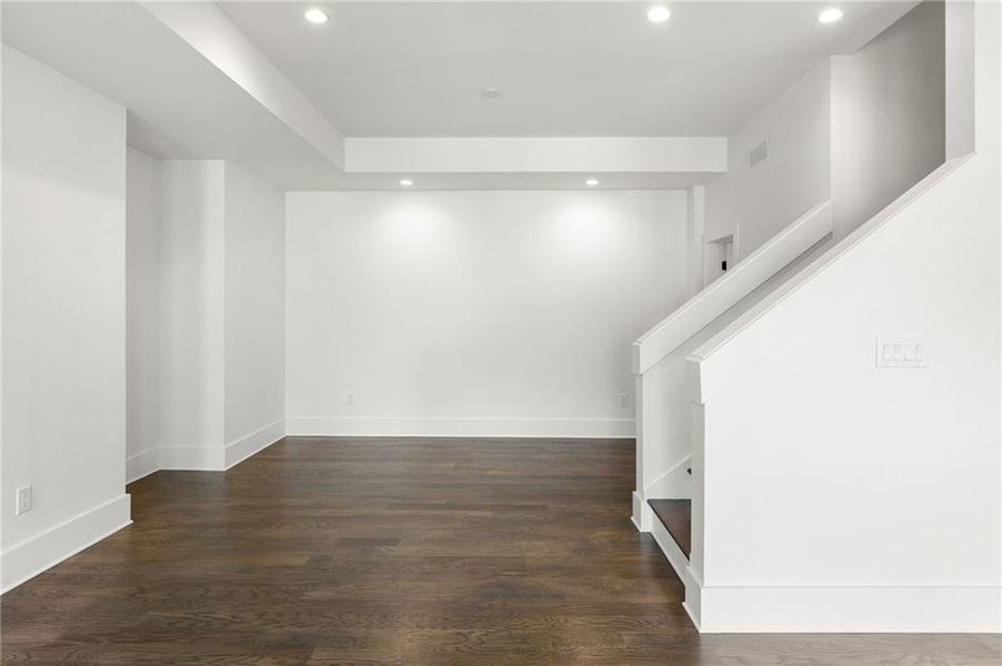 Spacious, unfurnished interior of a new home in , Chattahoochee Hills (Image 17).