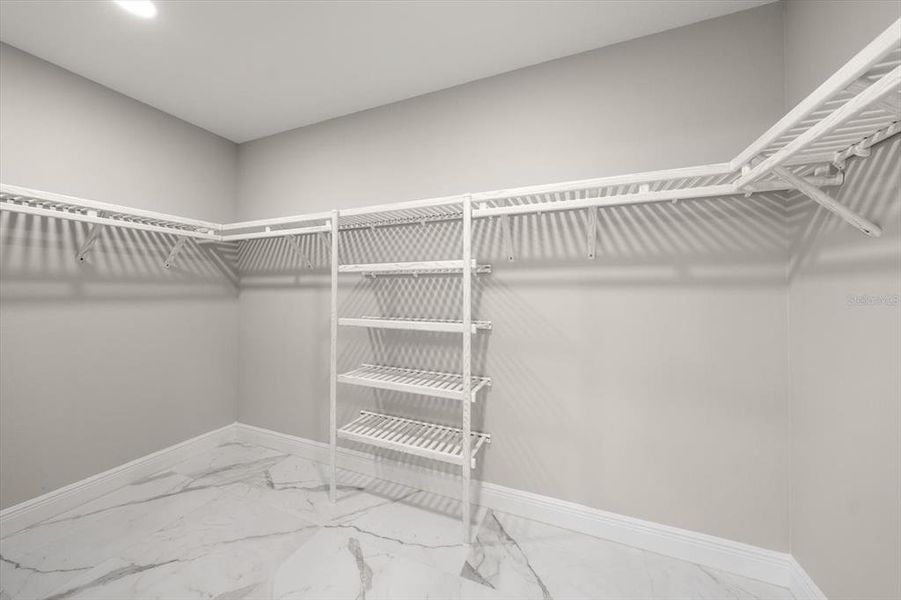 Spacious, unfurnished interior of a new home in , Clearwater (Image 14).