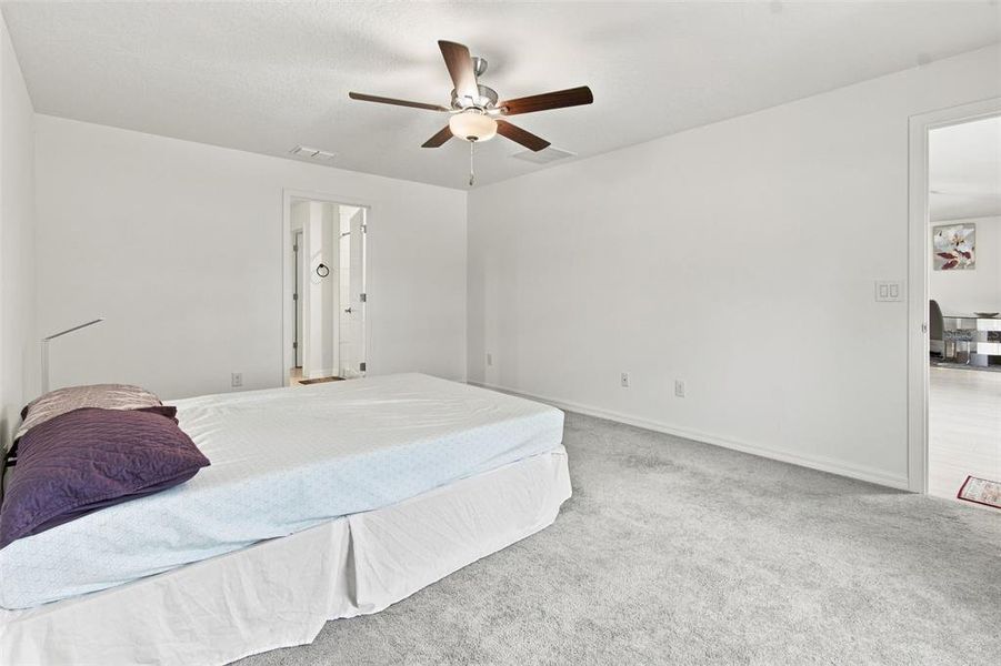 Furnished interior view inside a new home in , Zephyrhills (Image 43). Furnished interior view inside a new home in , Zephyrhills (Image 43).