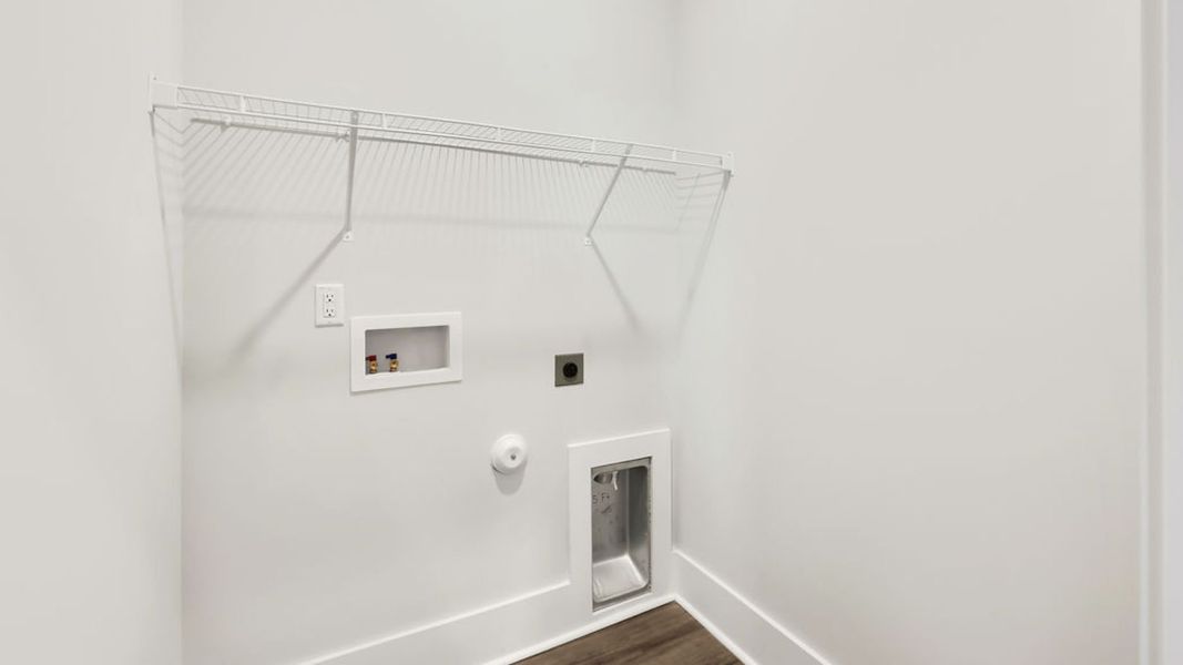 Spacious, unfurnished interior of a new home in Vineyard Trail, Jacksonville (Image 25).