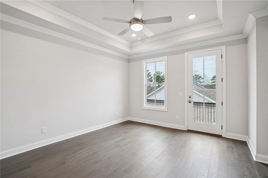 Spacious, unfurnished interior of a new home in Ward's Crossing Townhomes, Johns Creek (Image 14).