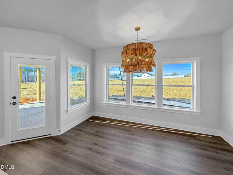 Dining Area Dining Area