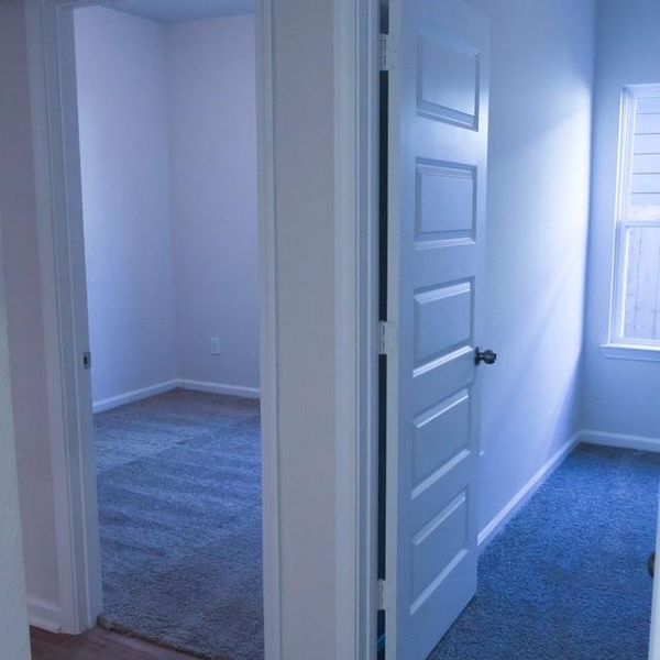 Spacious, unfurnished interior of a new home in Jones Creek Reserve, Richmond (Image 18).