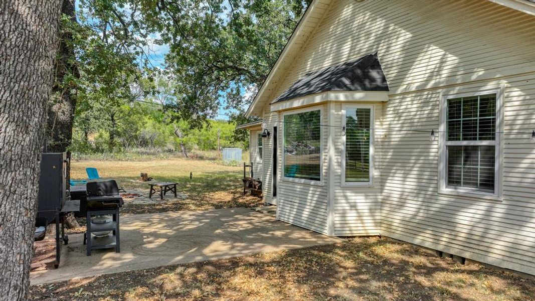 Exterior details and patio area of a home in , Mineral Wells (Image 20). Exterior details and patio area of a home in , Mineral Wells (Image 20).