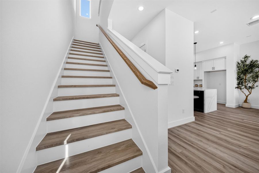 Spacious, unfurnished interior of a new home in , Houston (Image 23).