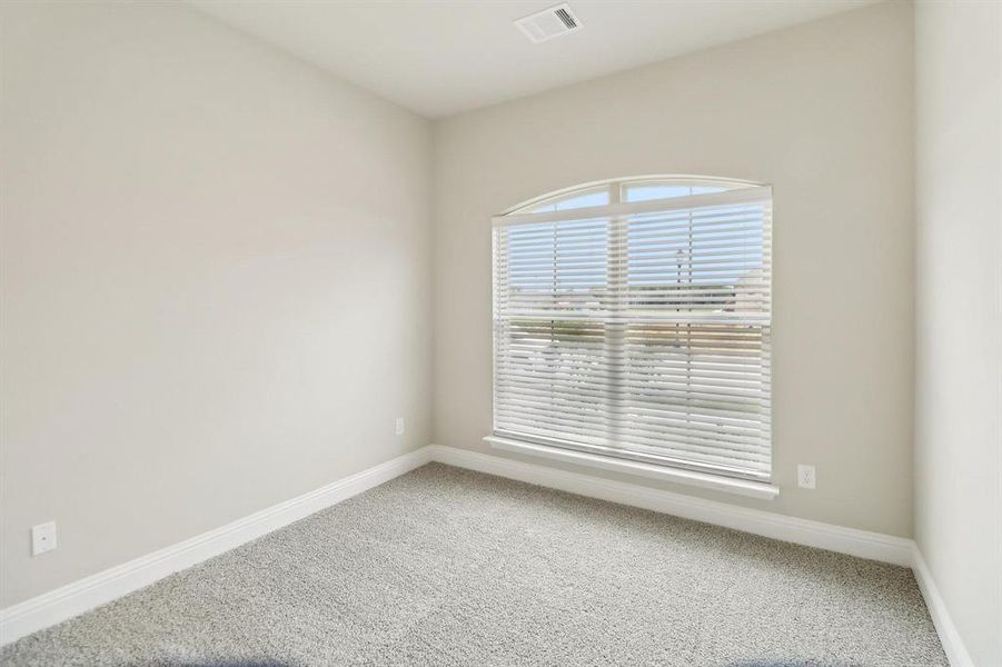 Spacious, unfurnished interior of a new home in , Alvarado (Image 20).