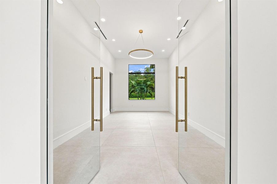 Flex room/ Gym