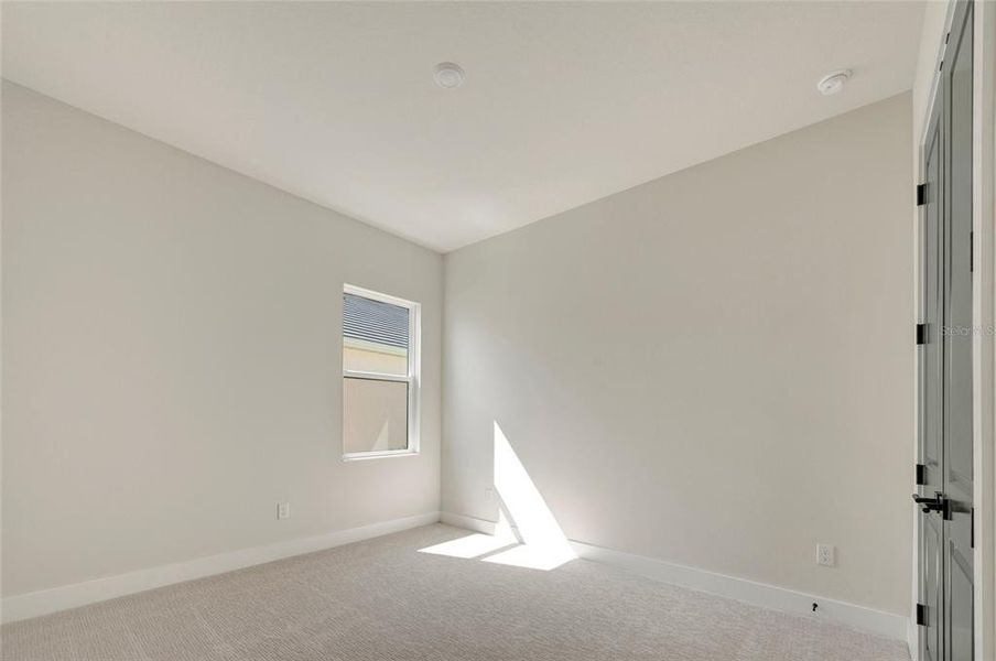 Spacious, unfurnished interior of a new home in Palmera Wellen Park – Executive Series, Venice (Image 35). Spacious, unfurnished interior of a new home in Palmera Wellen Park – Executive Series, Venice (Image 35).