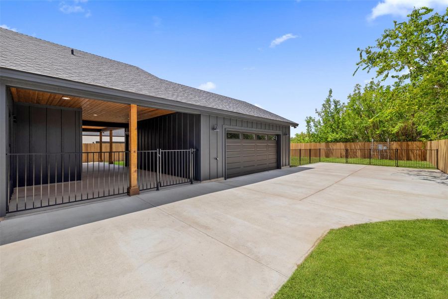 Front exterior of a new home in , Taylor, TX, highlighting curb appeal (Image 26). Front exterior of a new home in , Taylor, TX, highlighting curb appeal (Image 26).