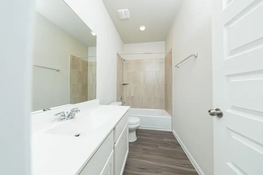 Furnished interior view inside a new home in Lake Conroe Area Homes, Montgomery (Image 7). Furnished interior view inside a new home in Lake Conroe Area Homes, Montgomery (Image 7).