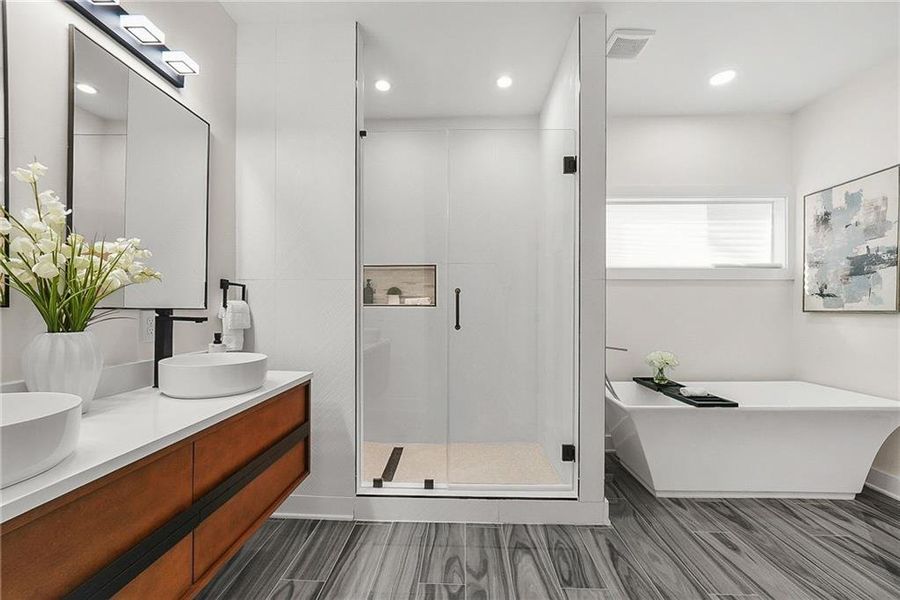 Furnished interior view inside a new home in , Atlanta (Image 19).