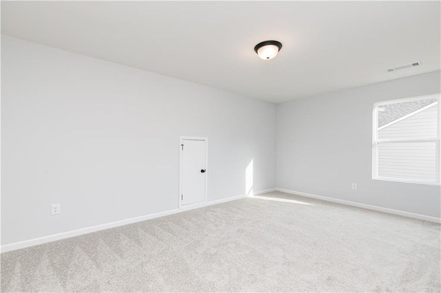Spacious, unfurnished interior of a new home in Riverside Ridge, Lawrenceville (Image 22).