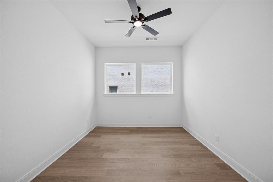 Spacious, unfurnished interior of a new home in Pecan Square - Gardens, Northlake (Image 23). Spacious, unfurnished interior of a new home in Pecan Square - Gardens, Northlake (Image 23).