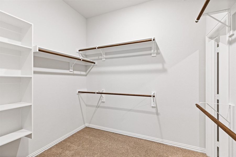 Image 32 of a home in Sunterra. Image 32 of a home in Sunterra.