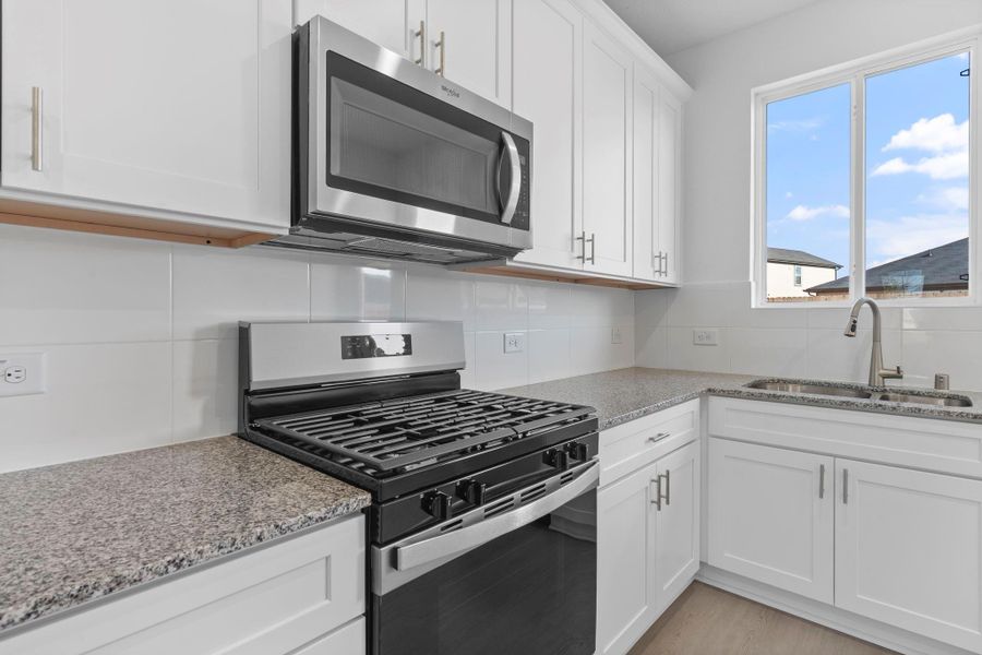 Furnished interior view inside a new home in Windcress, Baytown (Image 6).
