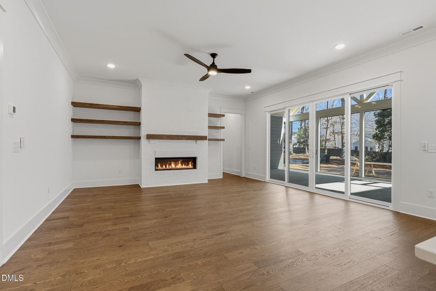 DSC02843_with_fire DSC02843_with_fire