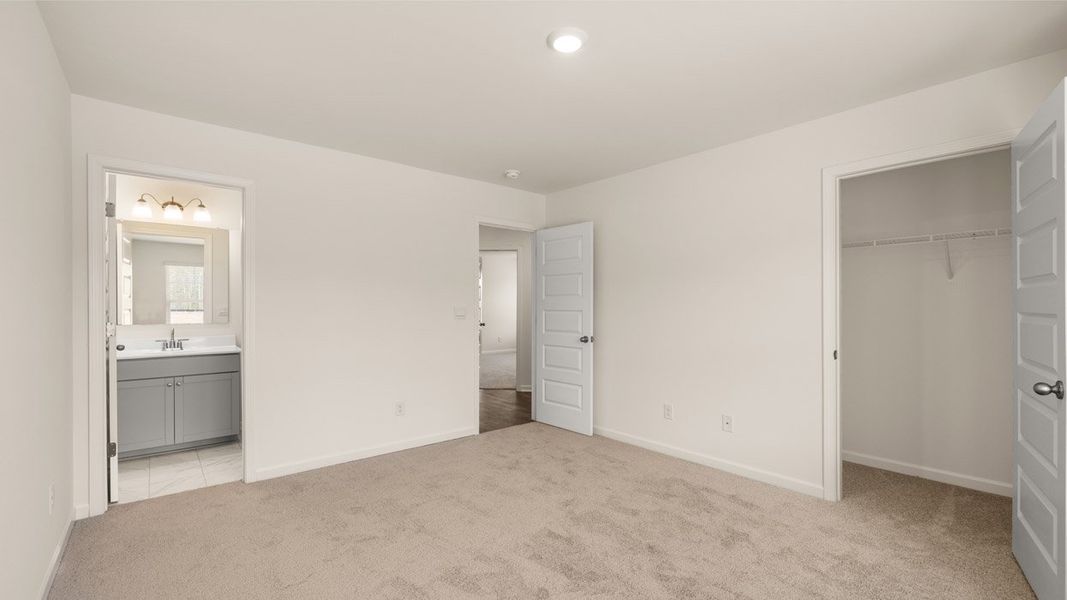 Spacious, unfurnished interior of a new home in The Gates at Pates Creek, Hampton (Image 38).