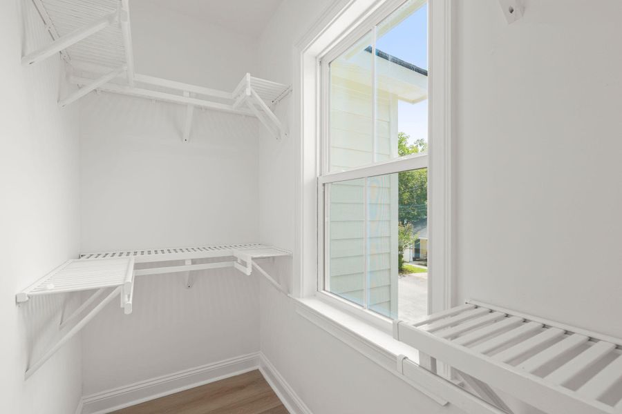 Spacious, unfurnished interior of a new home in , Charleston (Image 21).