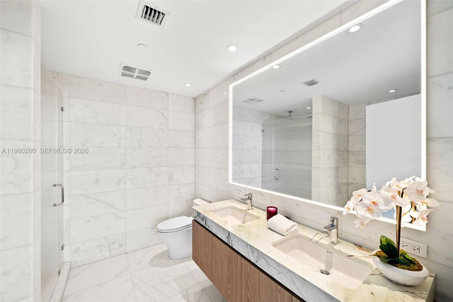 Furnished interior view inside a new home in , Miami Beach (Image 6).