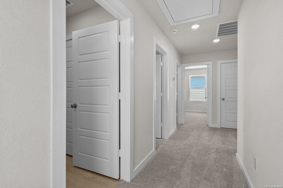 Spacious, unfurnished interior of a new home in Summerlin, San Antonio (Image 30). Spacious, unfurnished interior of a new home in Summerlin, San Antonio (Image 30).