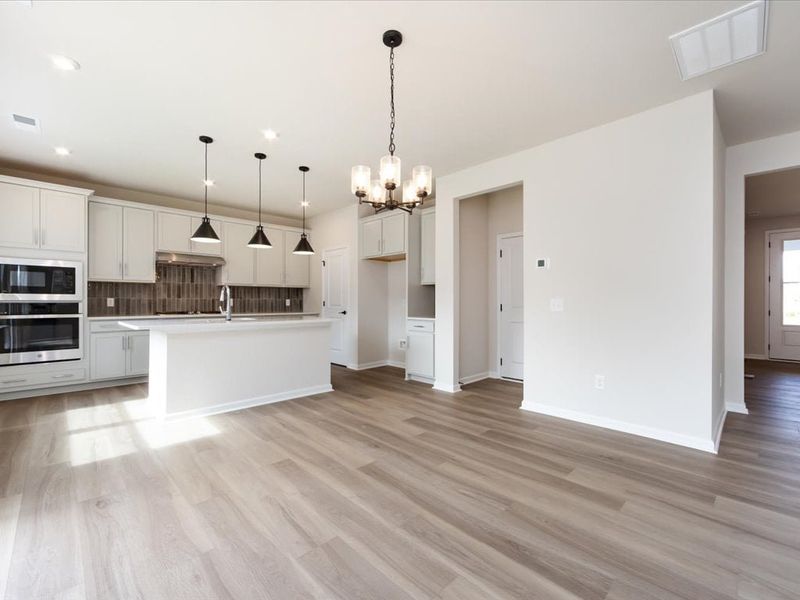 Spacious, unfurnished interior of a new home in Alton Creek, Mint Hill (Image 16).