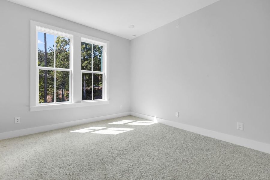 Spacious, unfurnished interior of a new home in Echo Park, Suwanee (Image 36).
